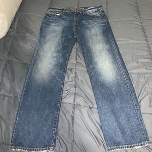 American Eagle Relaxed Straight Jeans 32x32